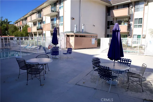 $295,000 | 5585 Pacific Coast Highway, Long Beach, CA 90804