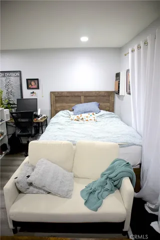 $295,000 | 5585 Pacific Coast Highway, Long Beach, CA 90804