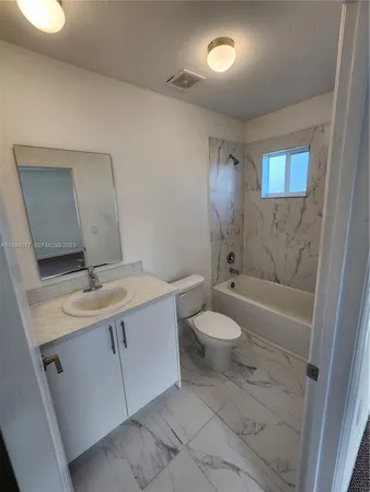 $2,600 | 452 Northwest 12th Street, Unit 452, Florida City, FL 33034