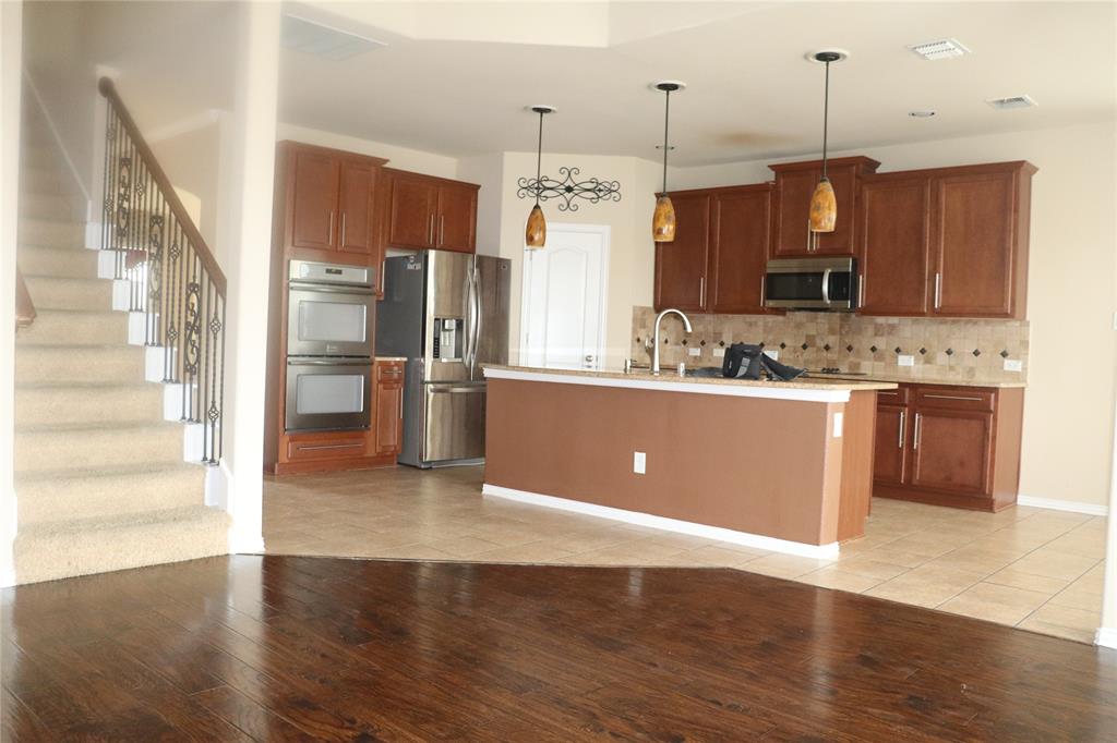 15028 Frisco Ranch Drive Little Elm, TX 75068 - Photo 4 of 21