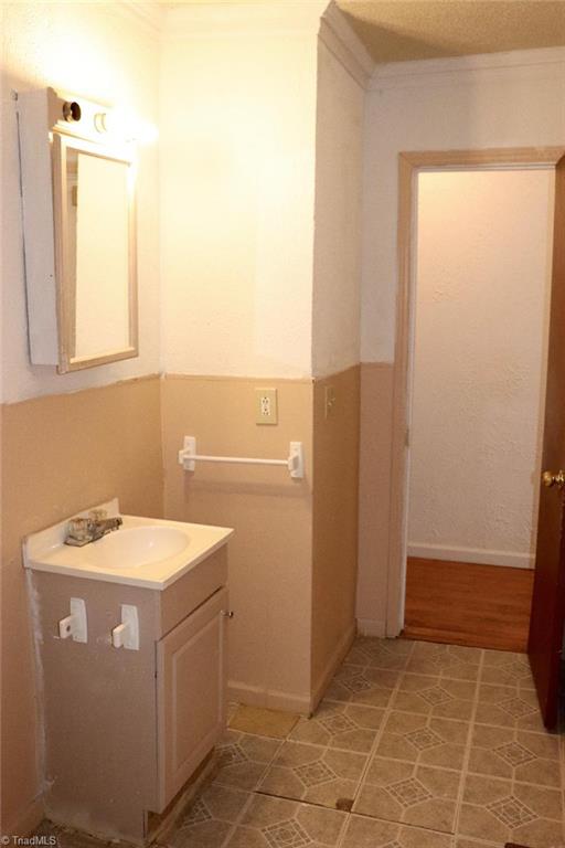 313 Carters Grove Road Lexington, NC 27292 - Photo 14 of 20 Gallery Image 14