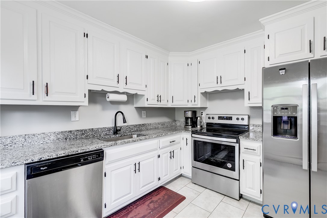2608 Sunnybrook Road Richmond, VA 23294 - Photo 8 of 28 Gallery Image 8