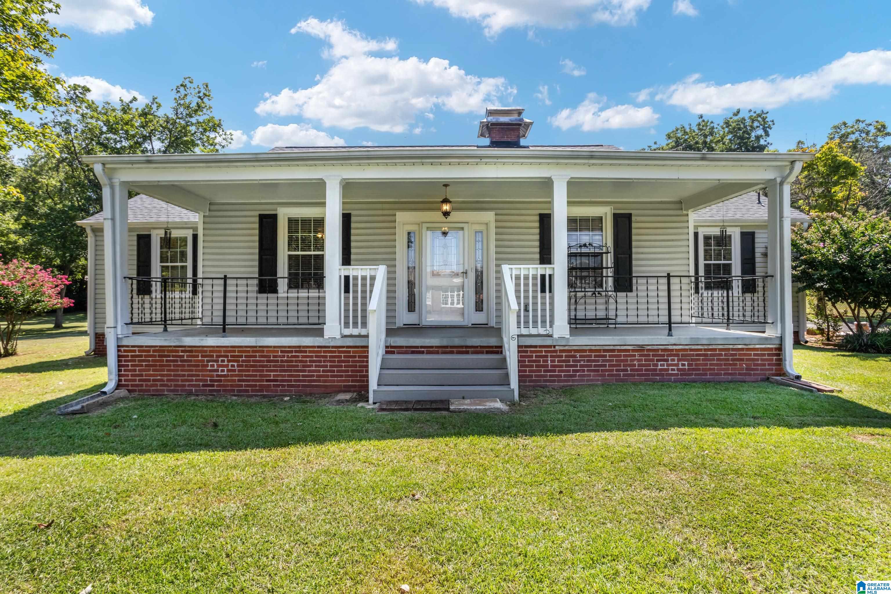 5011 Roselyn Road Bessemer, AL 35022 - Photo 2 of 37