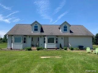 3174 Howland Road Almont, MI 48003 - Photo 6 of 35 IMG_4109.jpg