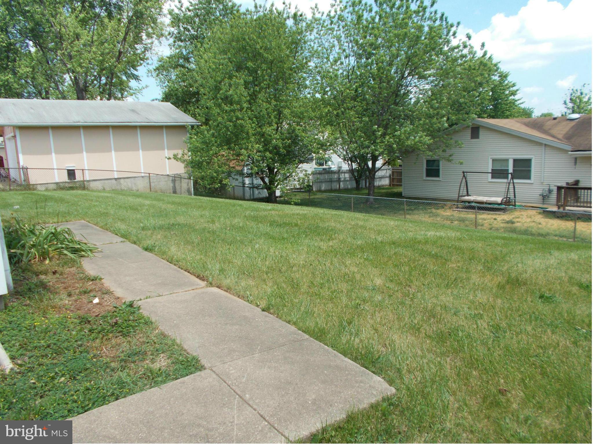 700 North York Road Sterling, VA 20164 - Photo 15 of 15 Exterior (Rear)