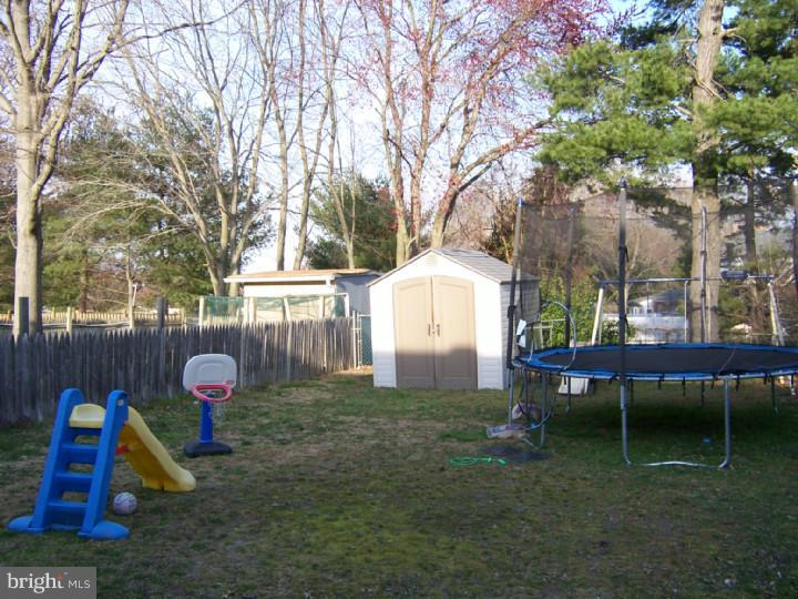111 Oakmont Road Clementon, NJ 08021 - Photo 16 of 25 Gallery Image 16