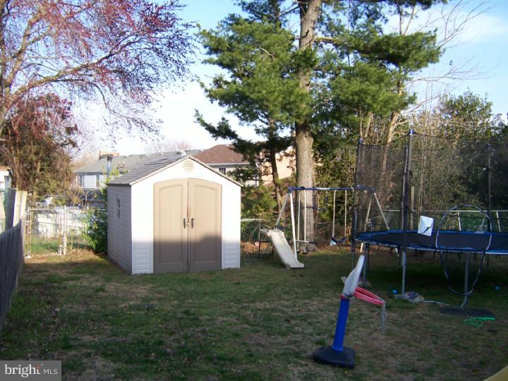 111 Oakmont Road Clementon, NJ 08021 - Photo 17 of 25 Gallery Image 17