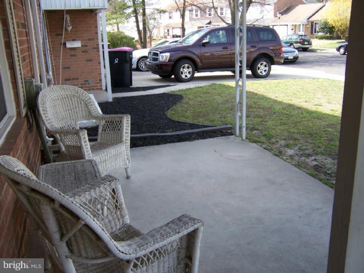 111 Oakmont Road Clementon, NJ 08021 - Photo 3 of 25 Gallery Image 3