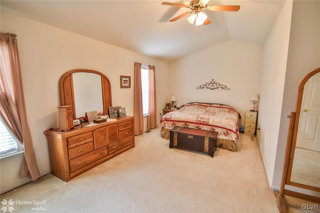 4164 Ross Road Bethlehem, PA 18020 - Photo 17 of 27 Gallery Image 17