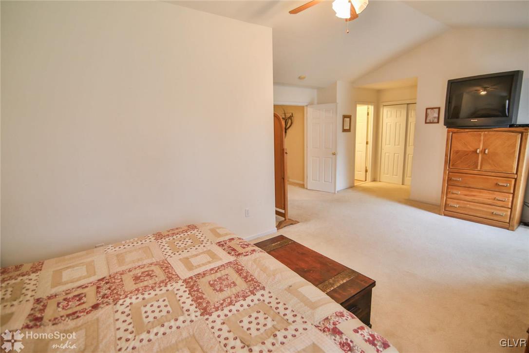 4164 Ross Road Bethlehem, PA 18020 - Photo 18 of 27 Gallery Image 18
