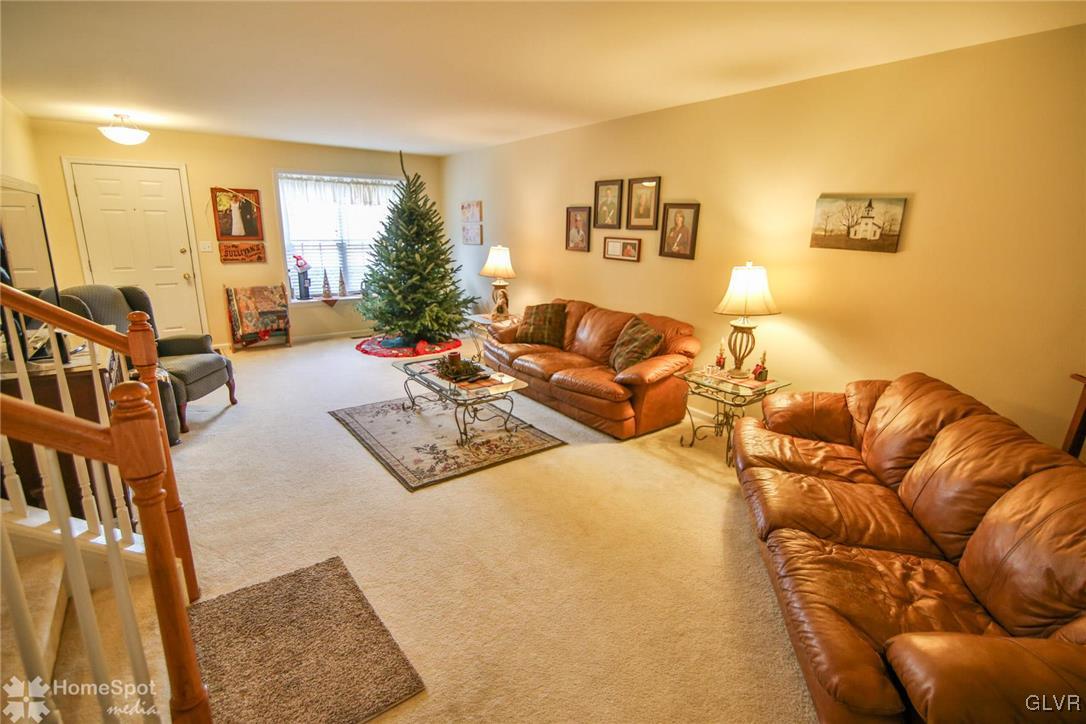 4164 Ross Road Bethlehem, PA 18020 - Photo 5 of 27 Gallery Image 5