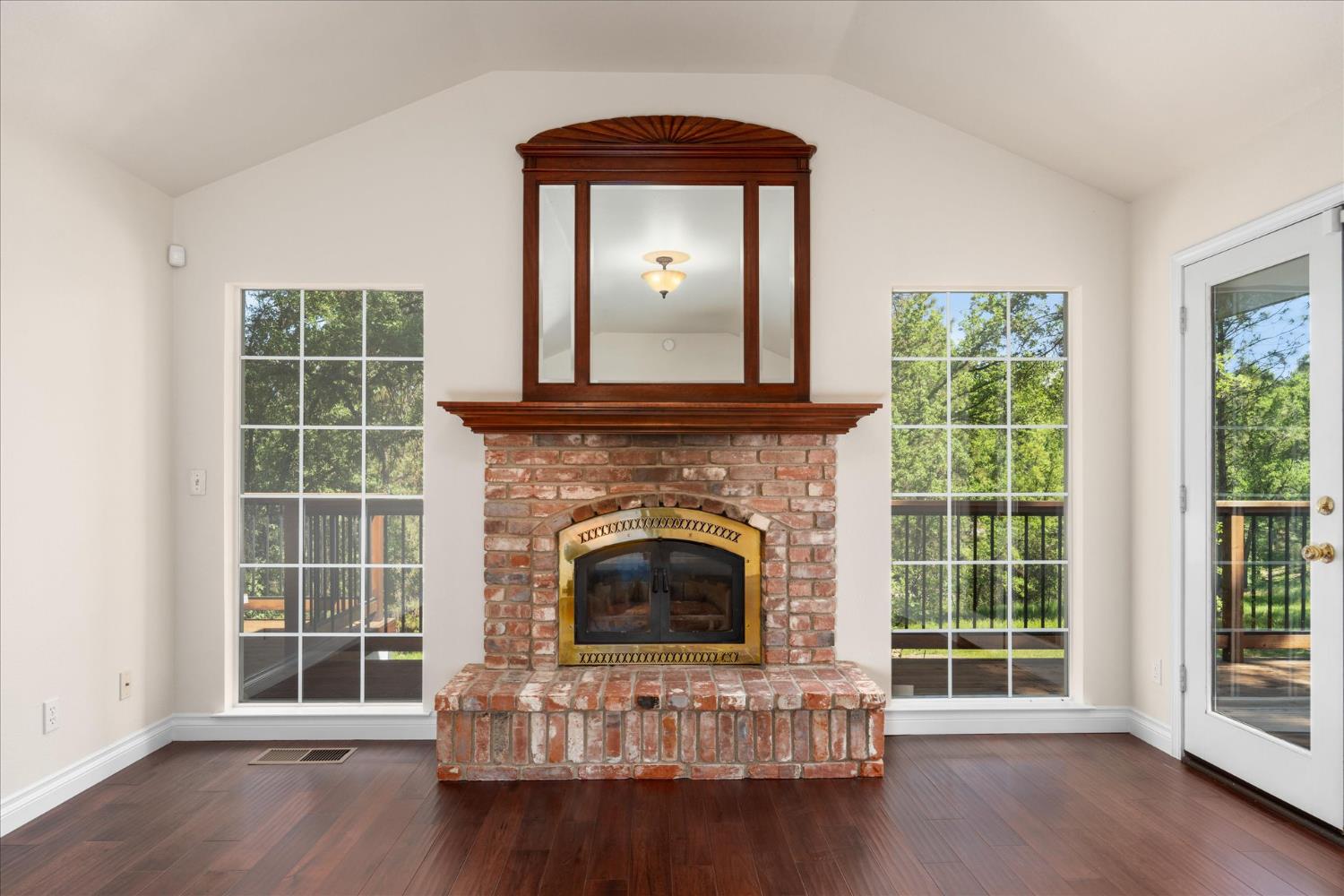 46055 Sutton Drive Oakhurst, CA 93644 - Photo 11 of 68