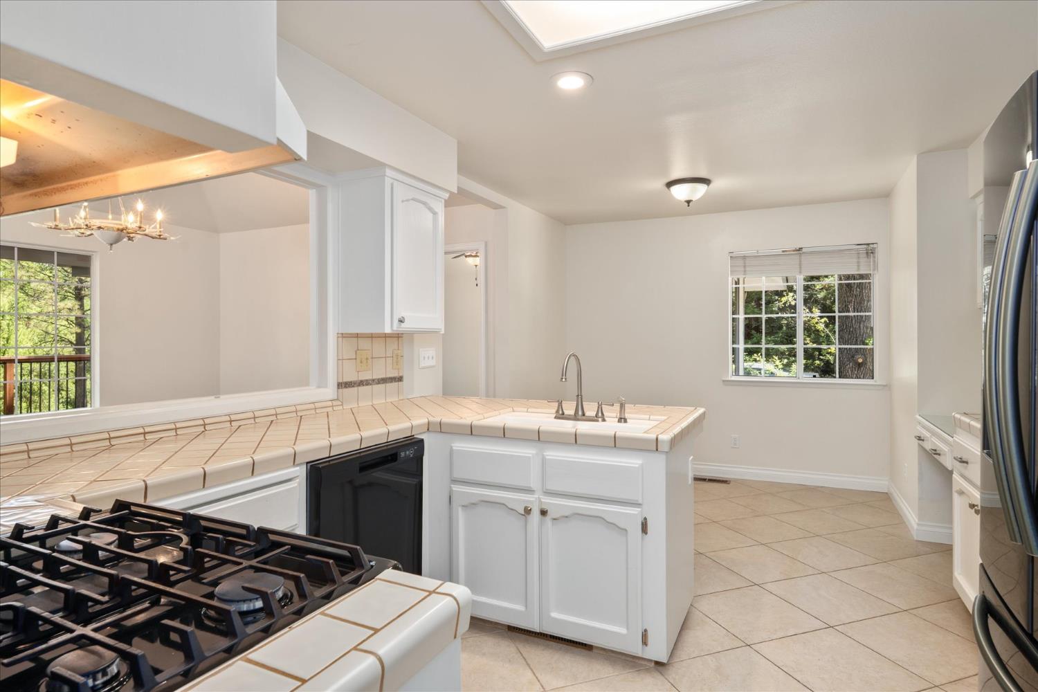 46055 Sutton Drive Oakhurst, CA 93644 - Photo 18 of 68