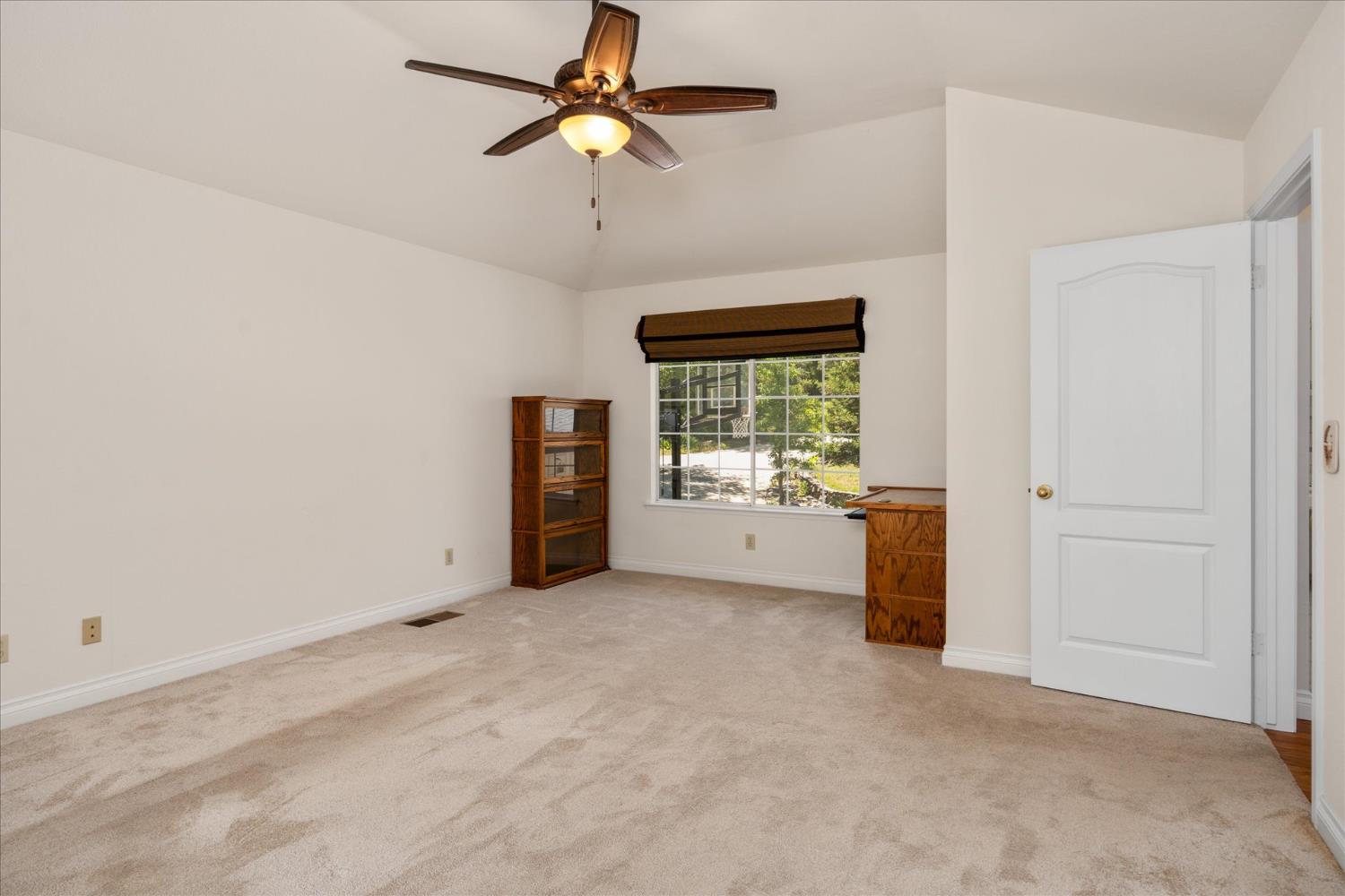 46055 Sutton Drive Oakhurst, CA 93644 - Photo 20 of 68