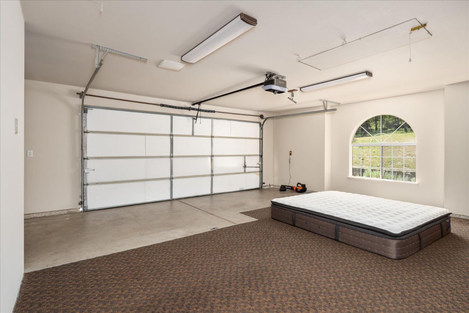 46055 Sutton Drive Oakhurst, CA 93644 - Photo 38 of 68