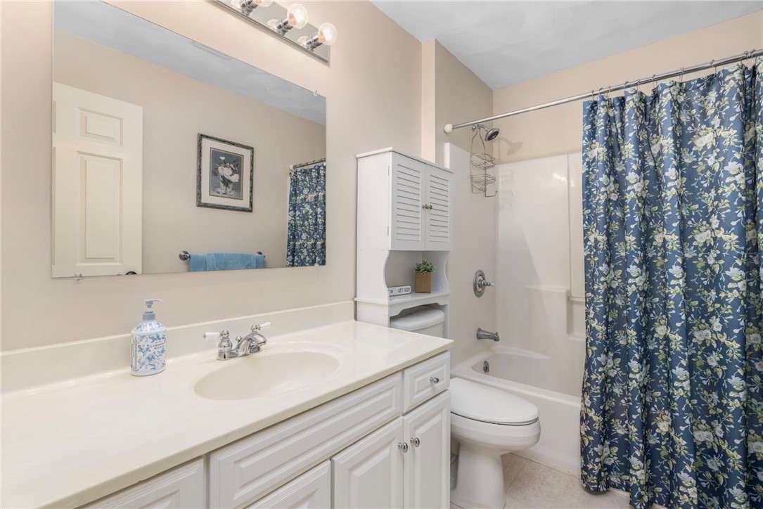 64 Channel View, Unit 4 Warwick, RI 02889 - Photo 31 of 46