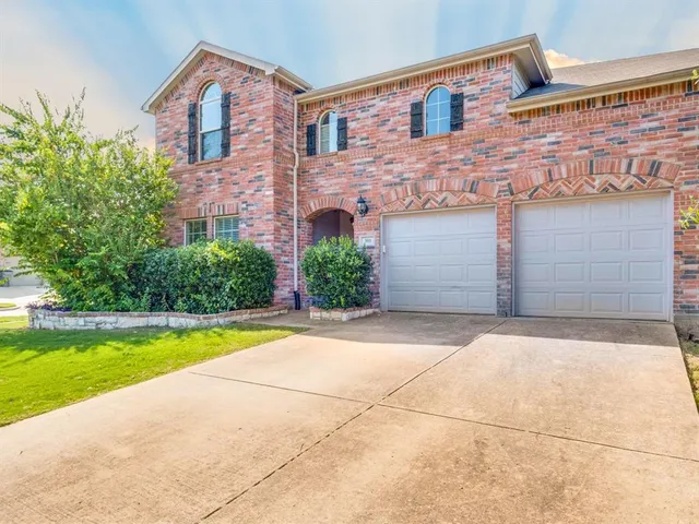 $438,900 | 301 Highland Park Lane, Wylie, TX 75098