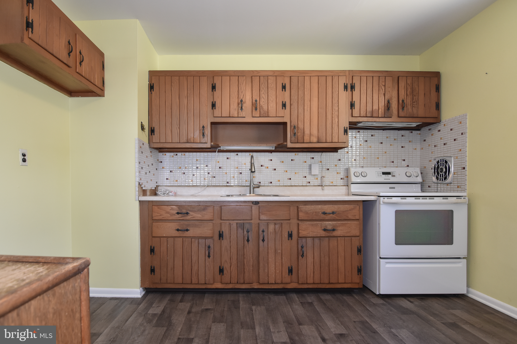 114 Phyllis Drive Newark, DE 19711 - Photo 8 of 37