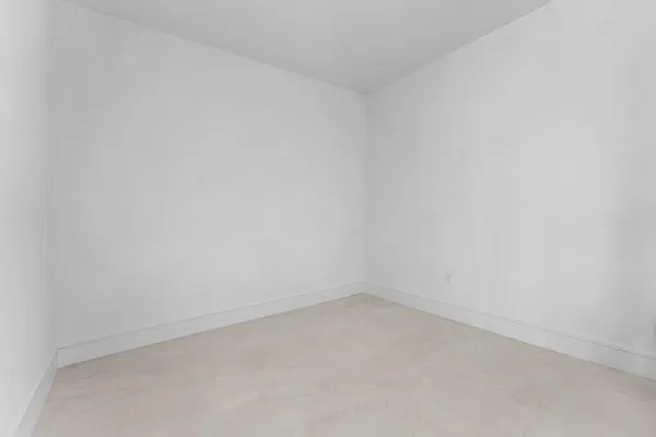 $11,500 | 220 Lake Shore Drive, Unit 304, Lake Park, FL 33403