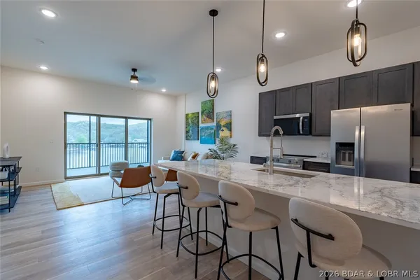 $600,000 | 700 Pershing Drive, Unit 301, Camdenton, MO 65020