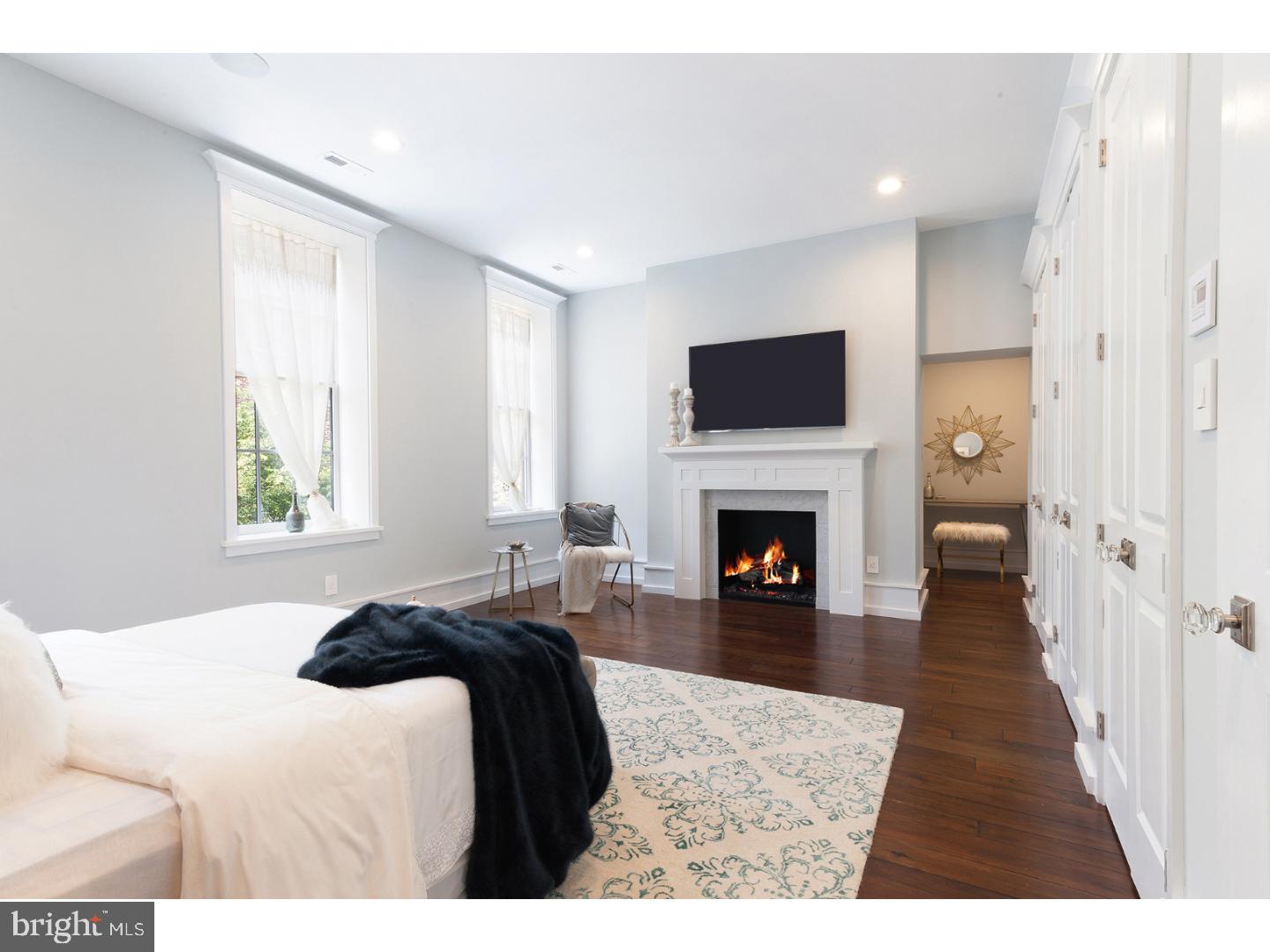 907 Pine Street Philadelphia, PA 19107 - Photo 14 of 25 Bedroom 2