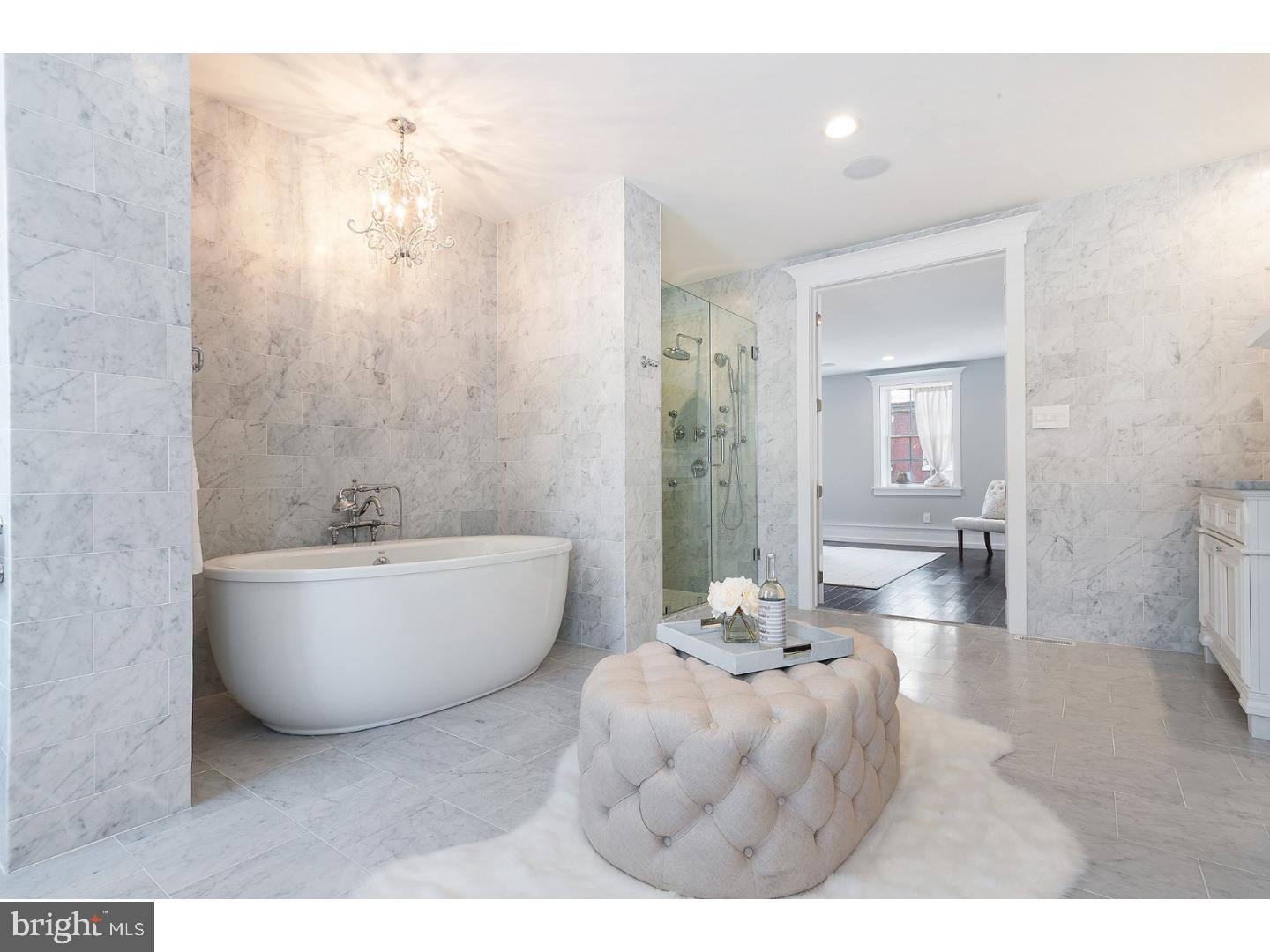 907 Pine Street Philadelphia, PA 19107 - Photo 20 of 25 Master Bathroom