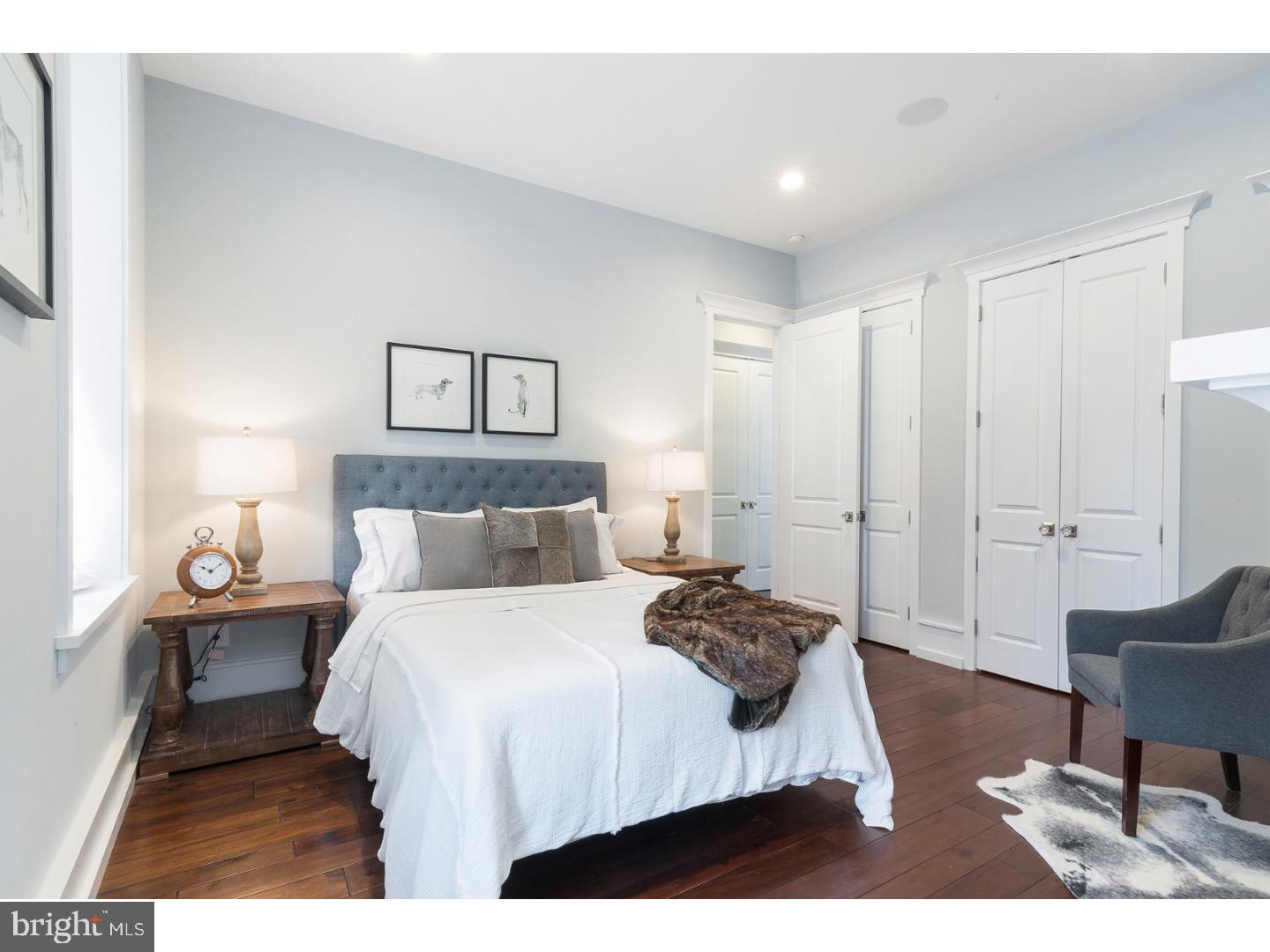 907 Pine Street Philadelphia, PA 19107 - Photo 10 of 25 Bedroom 3