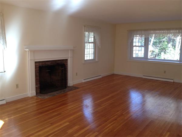 88 Old Coach Road Sudbury, MA 01776 - Photo 2 of 9 Gallery Image 2