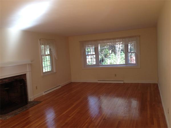 88 Old Coach Road Sudbury, MA 01776 - Photo 3 of 9 Gallery Image 3