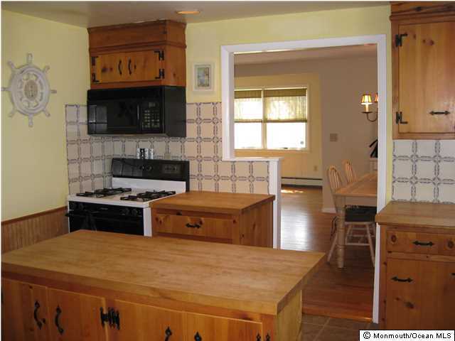 19 Griffin Street Monmouth Beach, NJ 07750 - Photo 14 of 20 View of Kitchen with Stove & Microwave