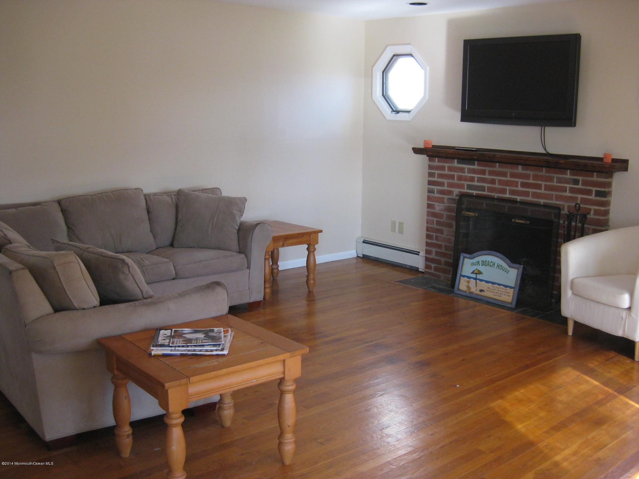 19 Griffin Street Monmouth Beach, NJ 07750 - Photo 7 of 20 Living Room