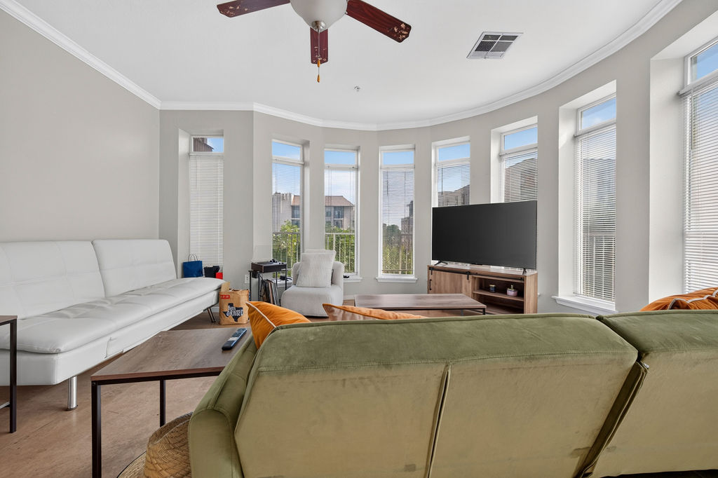 910 West 25th Street, Unit 406 Austin, TX 78705 - Photo 21 of 29