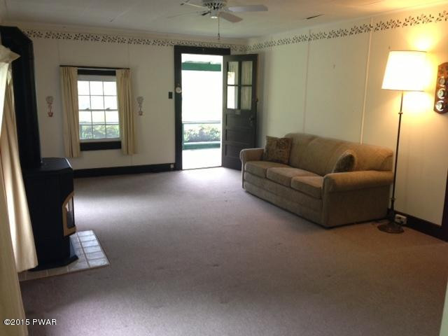 109 Mill Rift Road Matamoras, PA 18336 - Photo 3 of 28