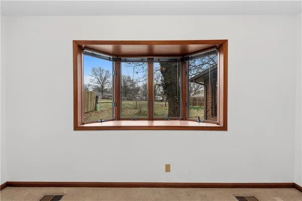 $228,000 | 802 Timberbrook Drive, Nevada, MO 64772