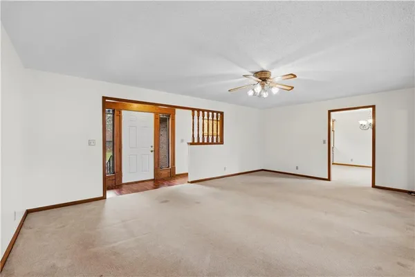 $228,000 | 802 Timberbrook Drive, Nevada, MO 64772