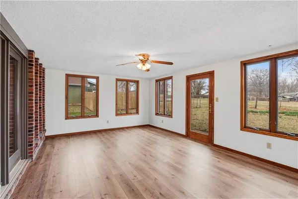 $228,000 | 802 Timberbrook Drive, Nevada, MO 64772