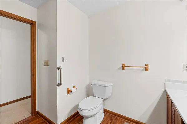 $228,000 | 802 Timberbrook Drive, Nevada, MO 64772