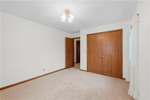 $228,000 | 802 Timberbrook Drive, Nevada, MO 64772