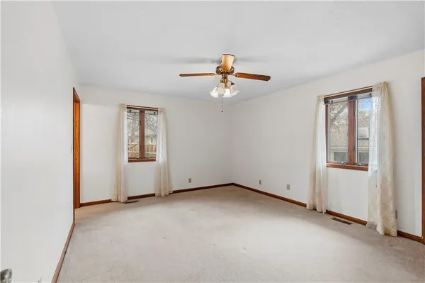 $228,000 | 802 Timberbrook Drive, Nevada, MO 64772