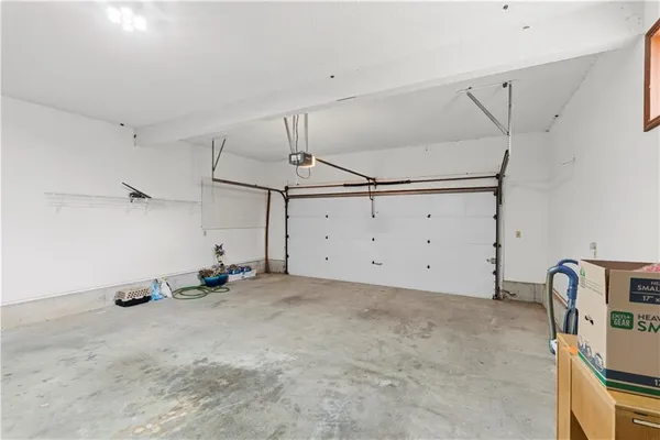 $228,000 | 802 Timberbrook Drive, Nevada, MO 64772