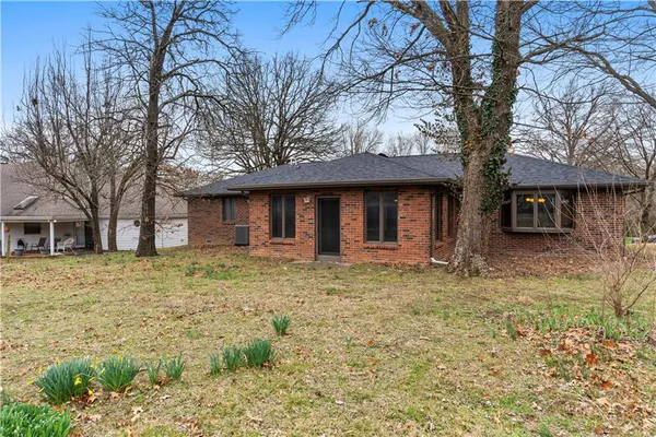 $228,000 | 802 Timberbrook Drive, Nevada, MO 64772