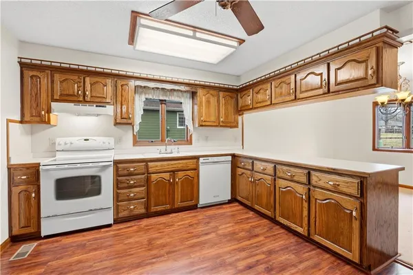 $228,000 | 802 Timberbrook Drive, Nevada, MO 64772