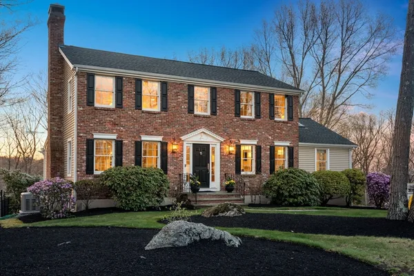 $1,899,900 | 134 Candlewood Drive, Waltham, MA 02451