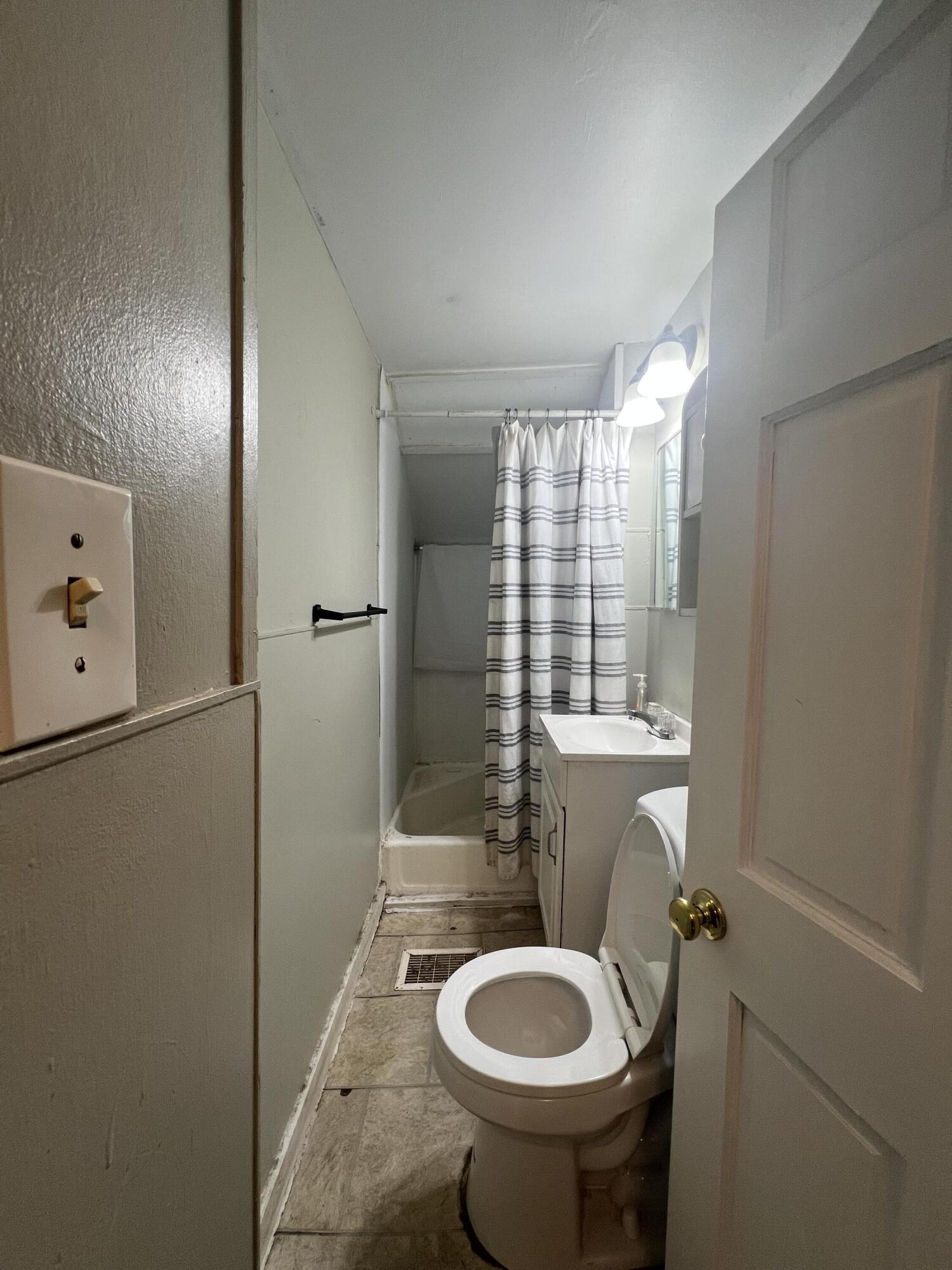 360 Water Street Ellsworth, ME 04605 - Photo 12 of 39 Bathroom
