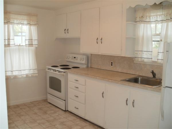 126 Merida Street Springfield, MA 01104 - Photo 4 of 16