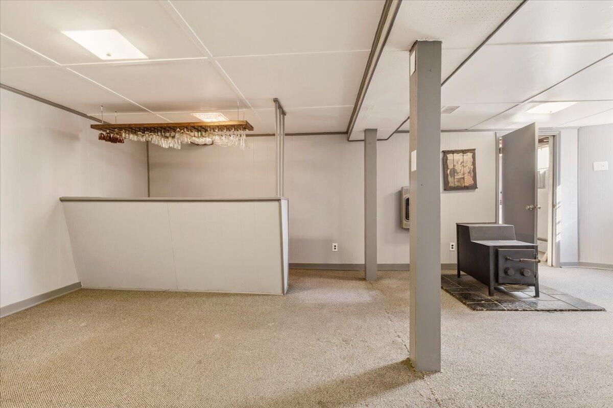 212 Cherryhill Road Northwest Roanoke, VA 24017 - Photo 27 of 30 a view of an empty room