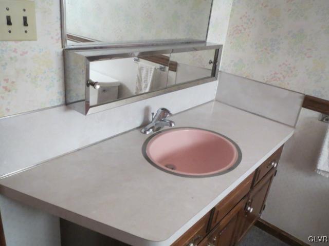 3232 Friedens Road Slatington, PA 18080 - Photo 13 of 26 Gallery Image 13