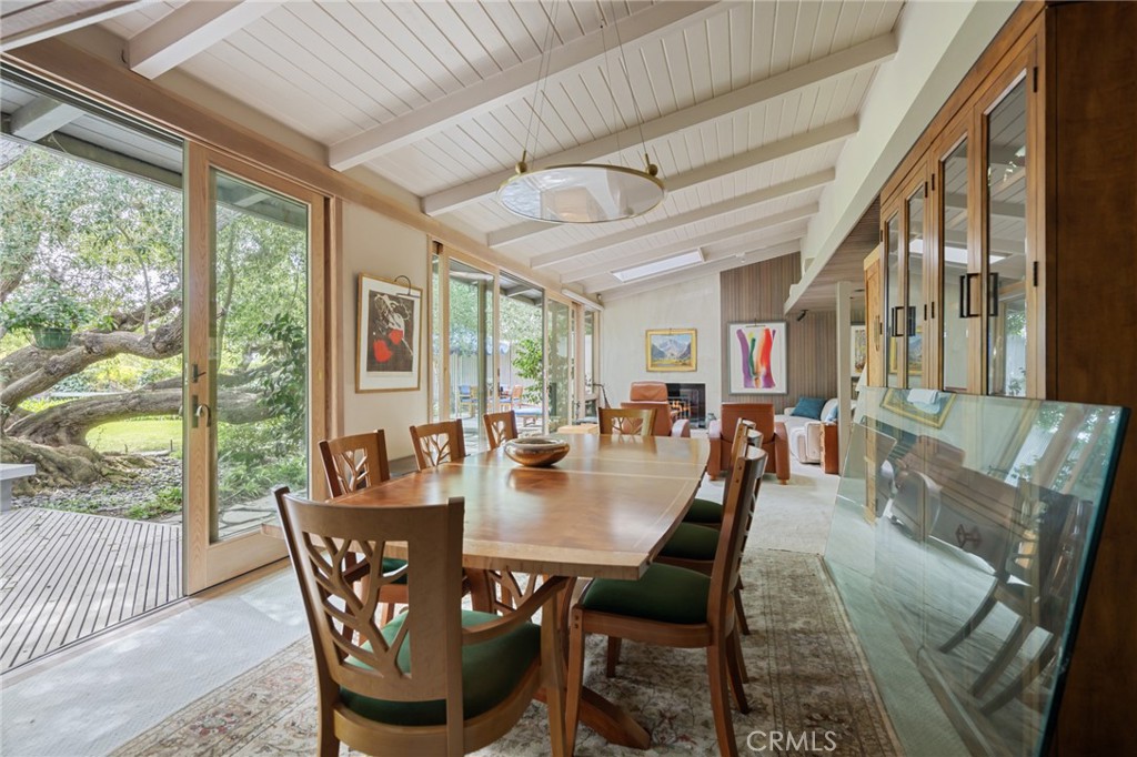 7 Cinnamon Lane Rancho Palos Verdes, CA 90275 - Photo 14 of 45 Dining room