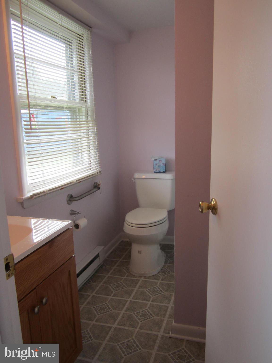 8043 Mapleville Road Boonsboro, MD 21713 - Photo 4 of 13 Bath