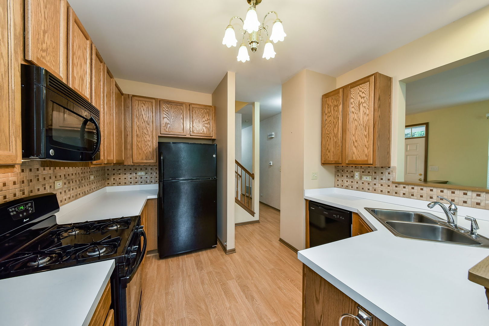 316 Grand Ridge Road St. Charles, IL 60175 - Photo 7 of 20